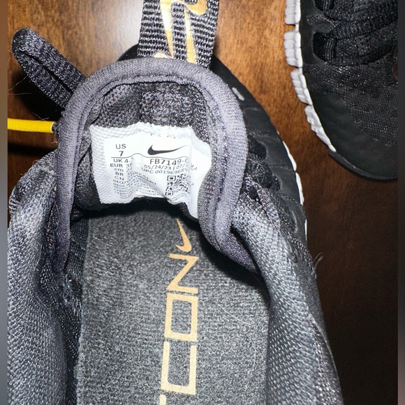 Women’s Nike Metcon 5 - Picture 4 of 6